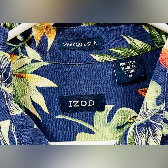 Men’s Izod Hawaiian Jungle Leaf All Over Print Short Sleeve Shirt - Picture 4 of 6